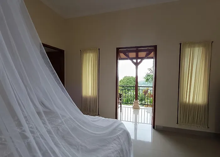 Taman Sari ホームステイ *